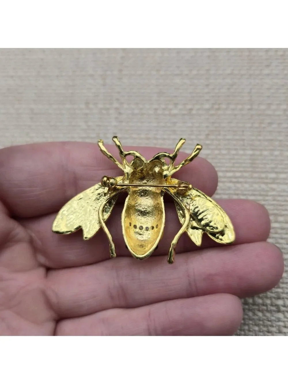 Vintage Enamel Bumblebee - Gold Tone Rhinestone Honeybee Insect Pin Brooch A8058